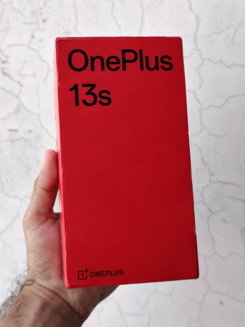 One Plus 13s 2