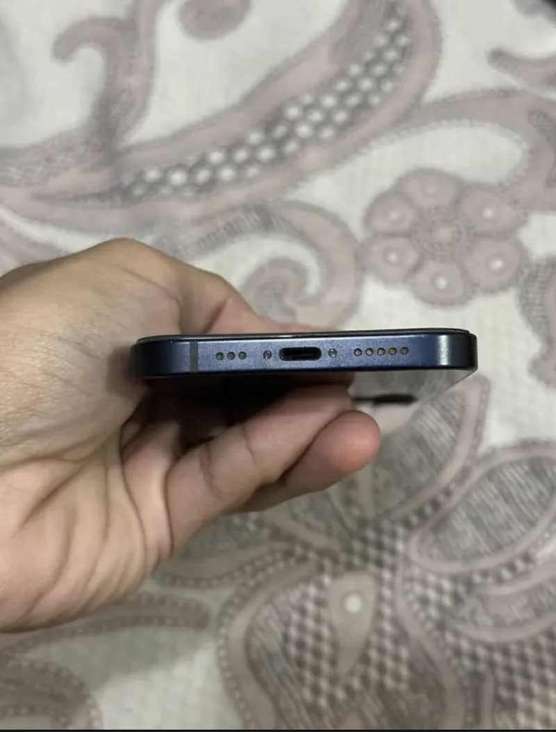 Apple iPhone 12 2
