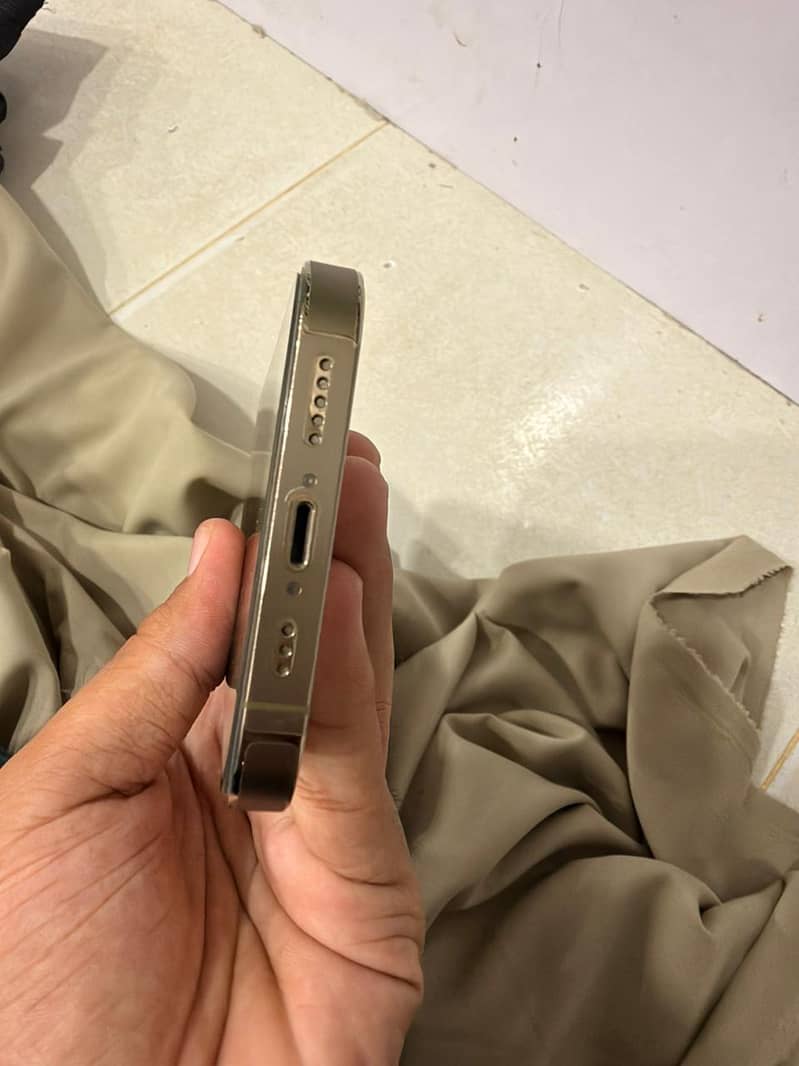 Apple iPhone 14 Pro 3