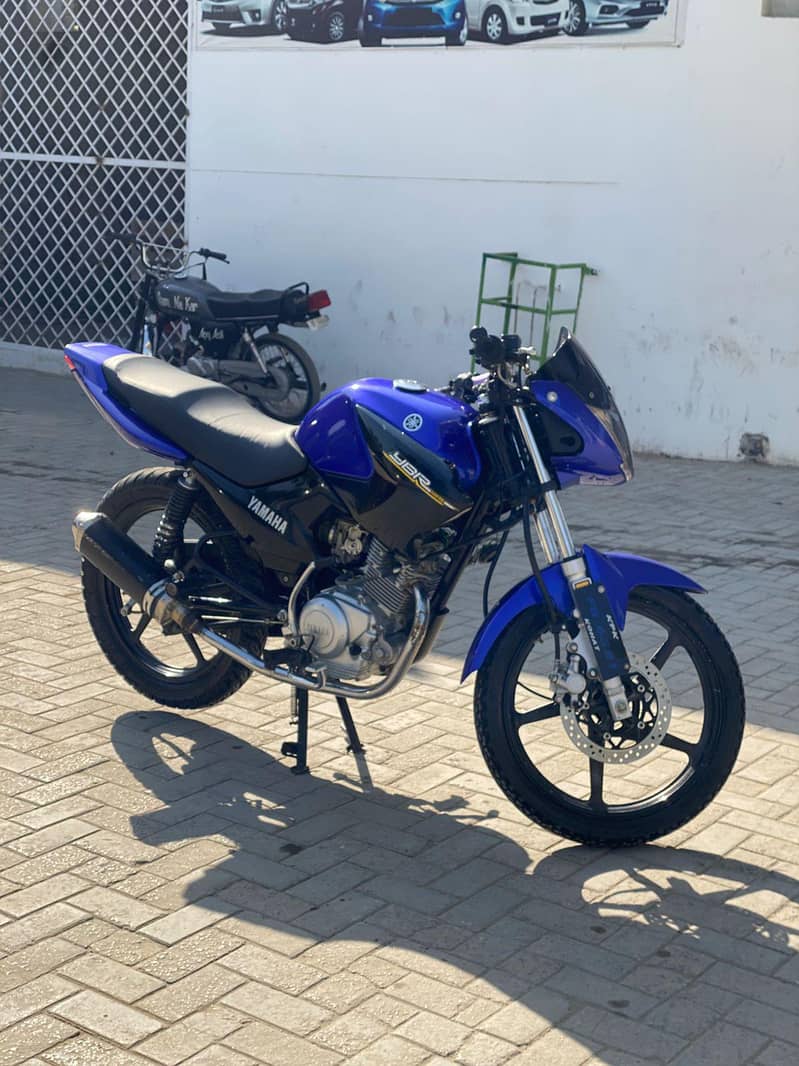 YAMAHA 2