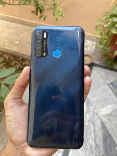 Tecno pouvoir 4