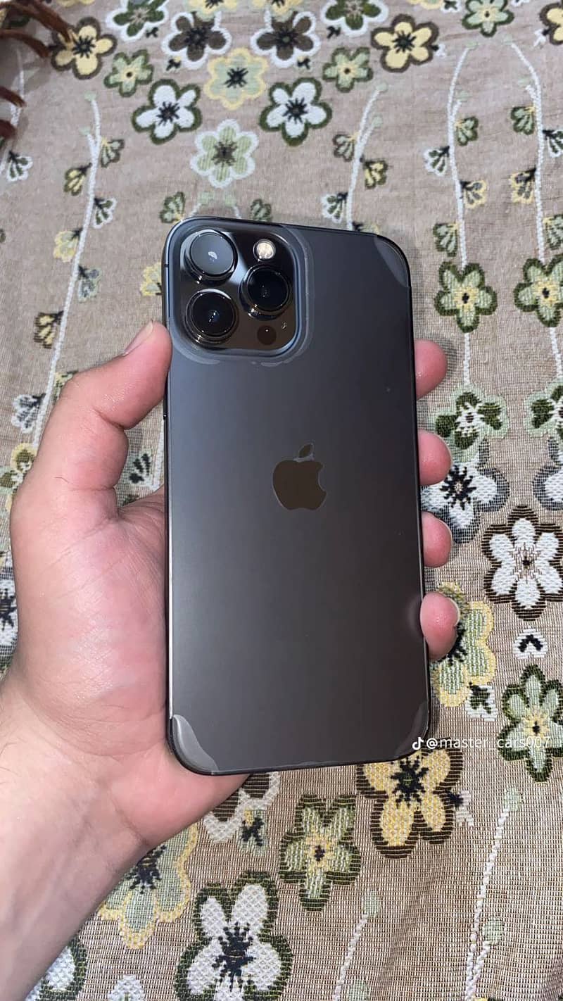 Apple iPhone 13 Pro 3