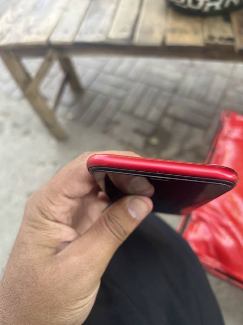 Apple iPhone 11 3
