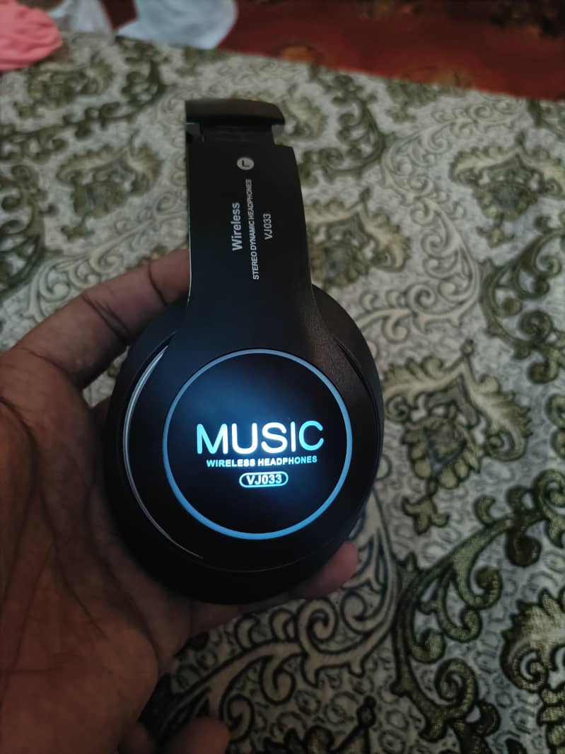 Wireless headphone (also wire) 2