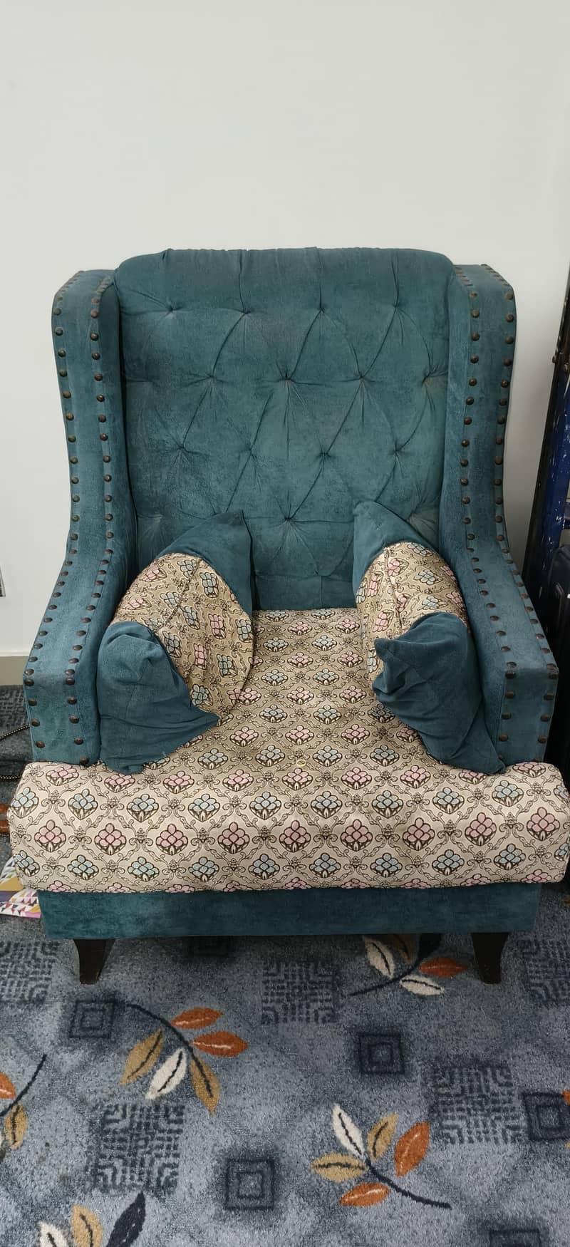 5 seater sofa set. 1