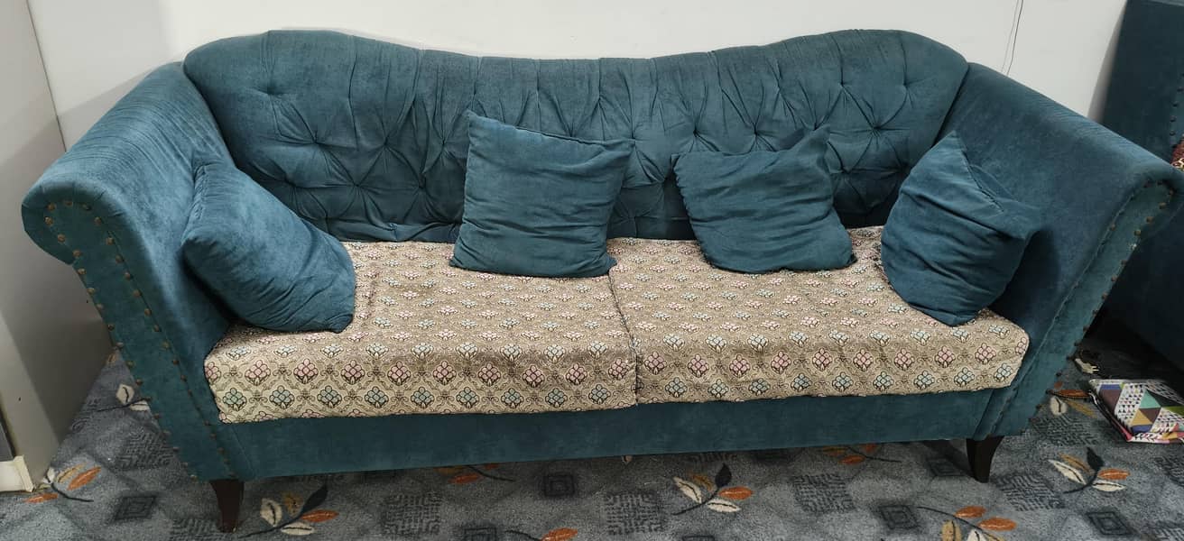 5 seater sofa set. 2