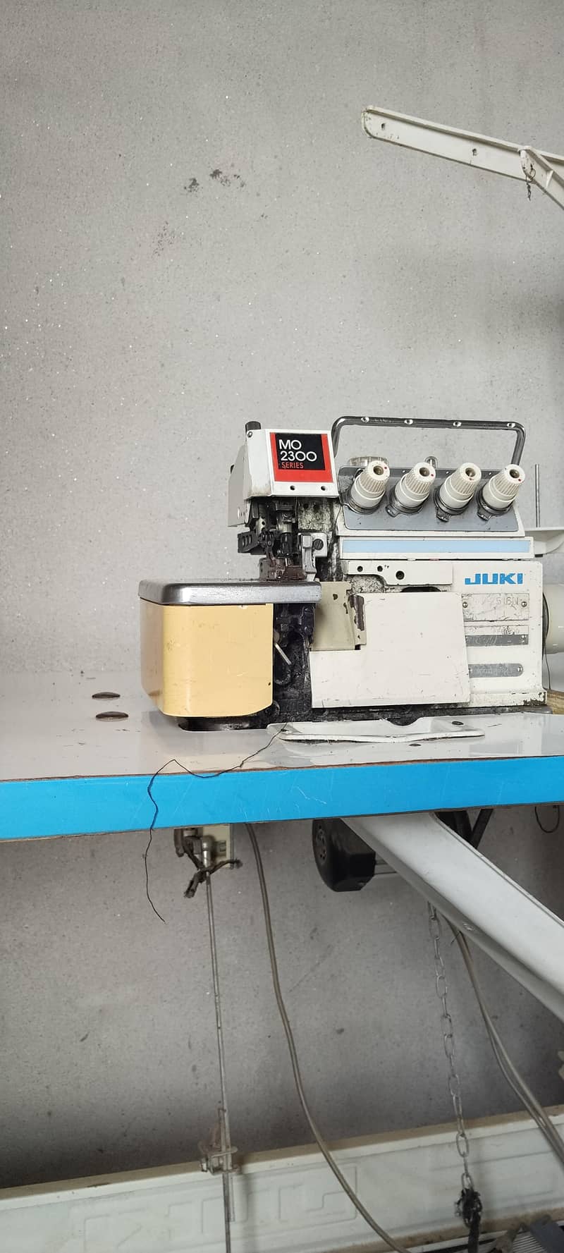 overlocker machine 2