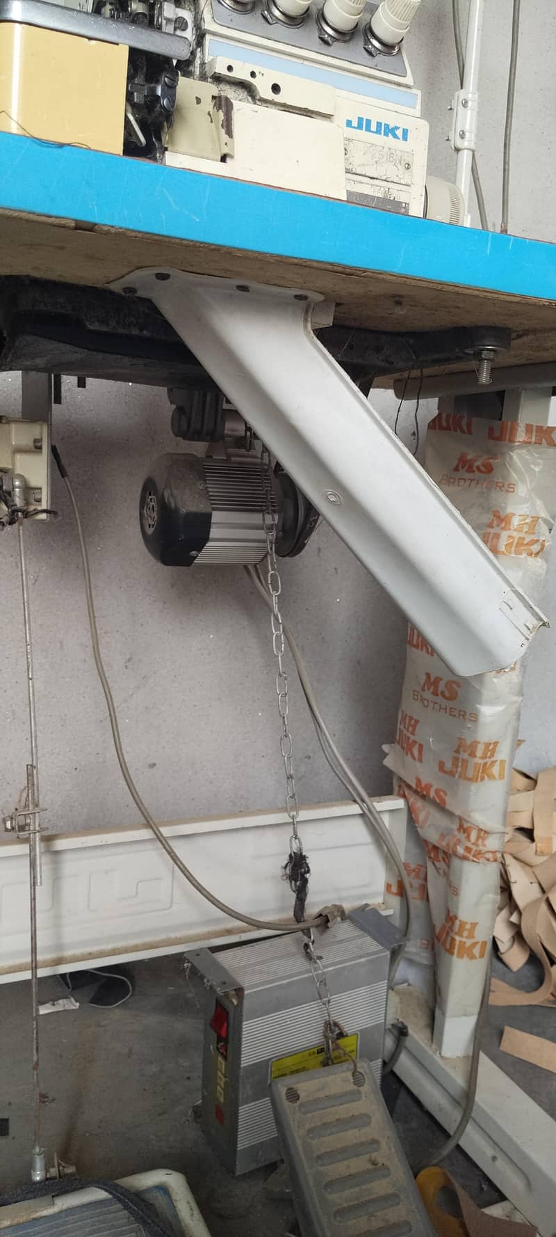 overlocker machine 6