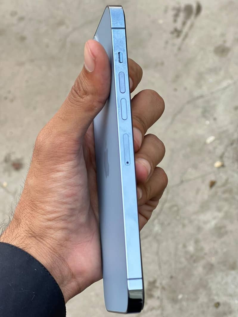 iphone 13 Pro max JV 1