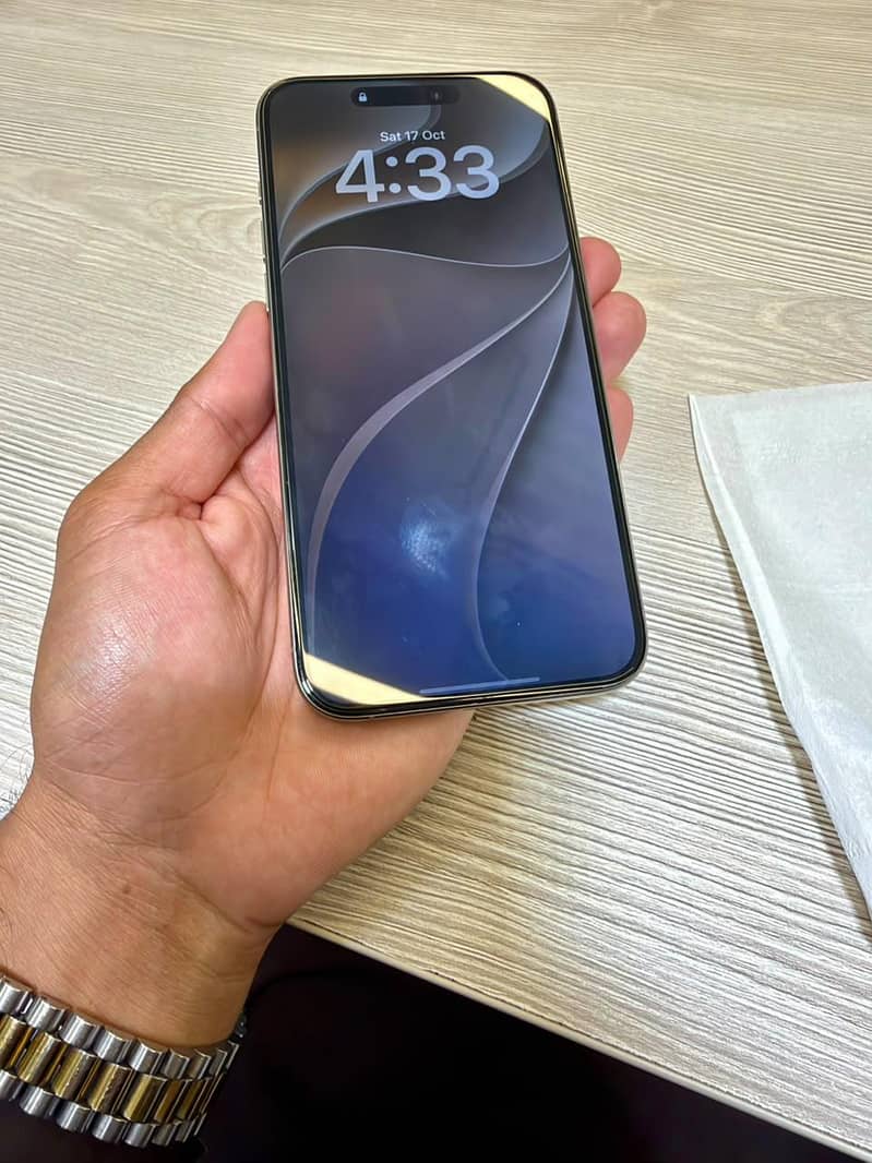 Apple iPhone 15 Pro Max 5