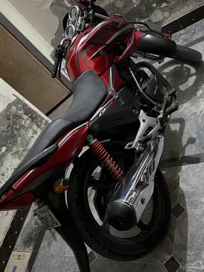 Honda CB 150 F