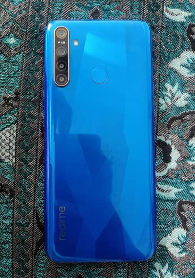 Realme 5  Complete box Lush Piece