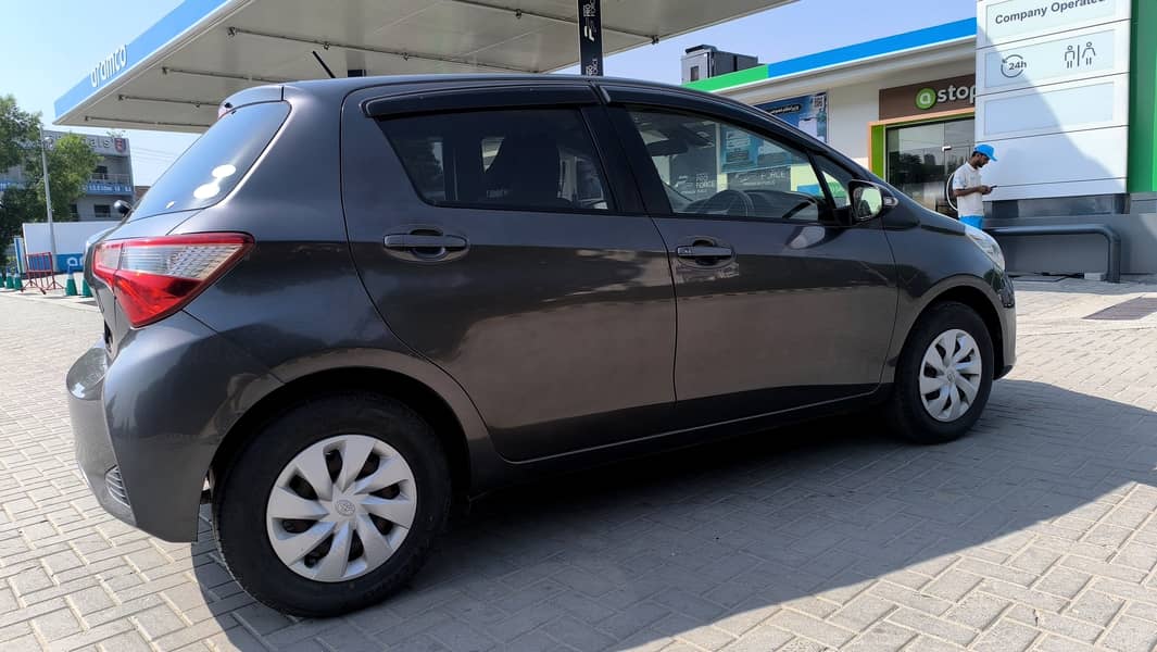 Toyota Vitz 2017 2