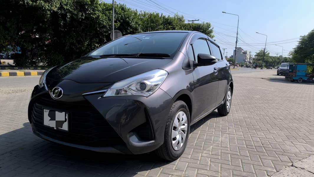 Toyota Vitz 2017 5