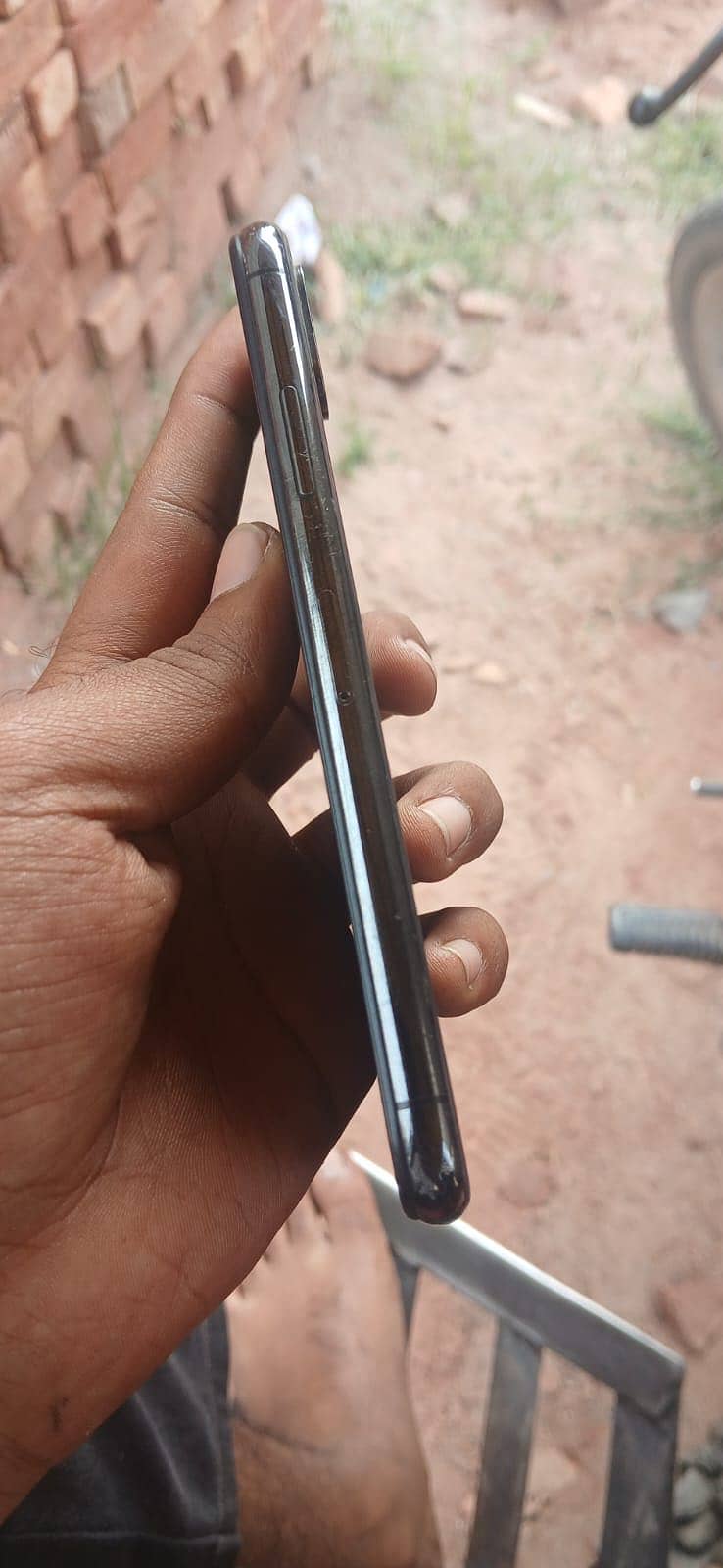 Apple iPhone XS 1