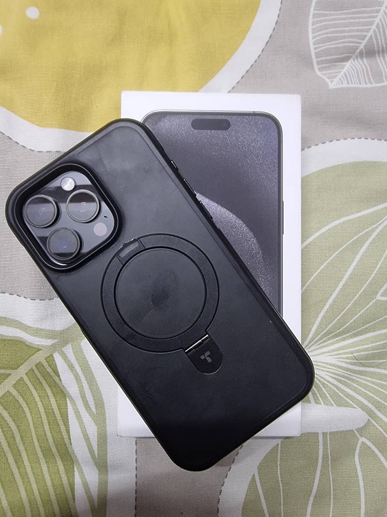 Apple iPhone 15 Pro Max 0
