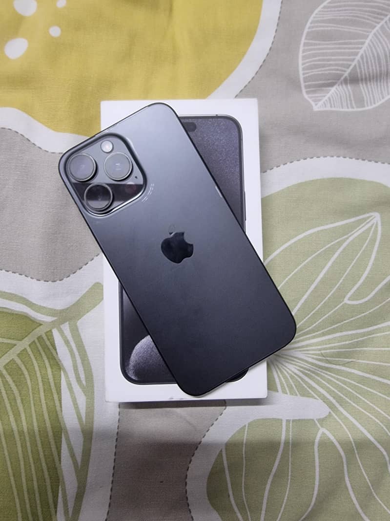 Apple iPhone 15 Pro Max 1