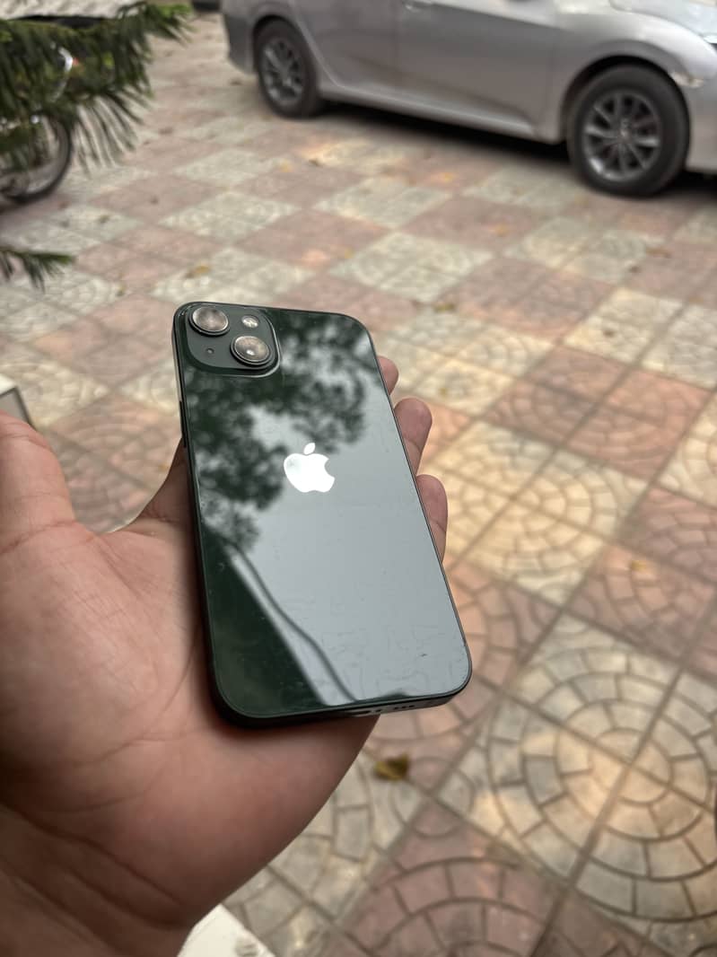 Apple iPhone 13 1