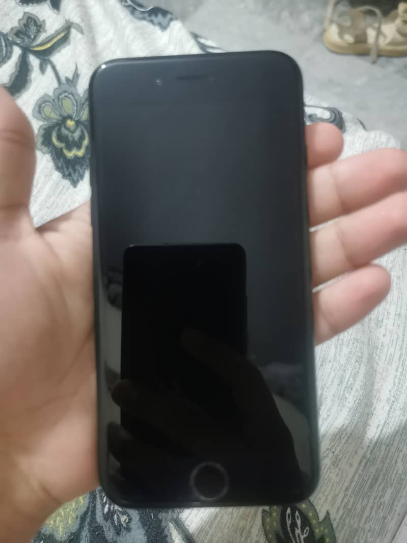 iphone se 2 13