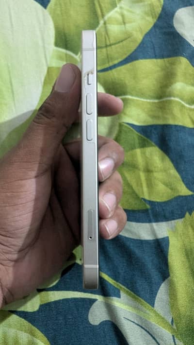 Apple iPhone 14