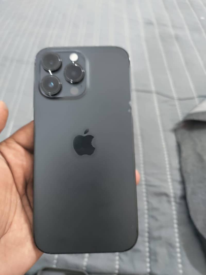 Apple iPhone 14 Pro Max 2