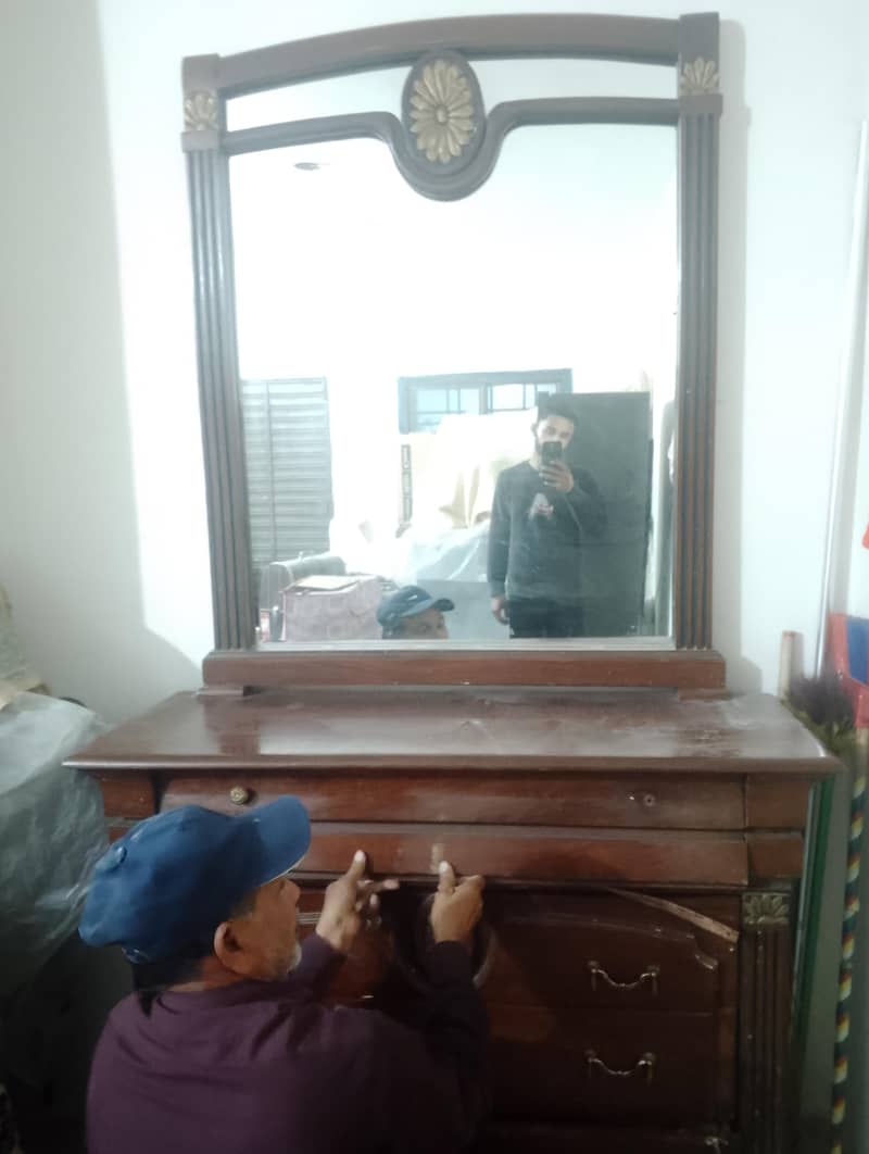 dressing table 2