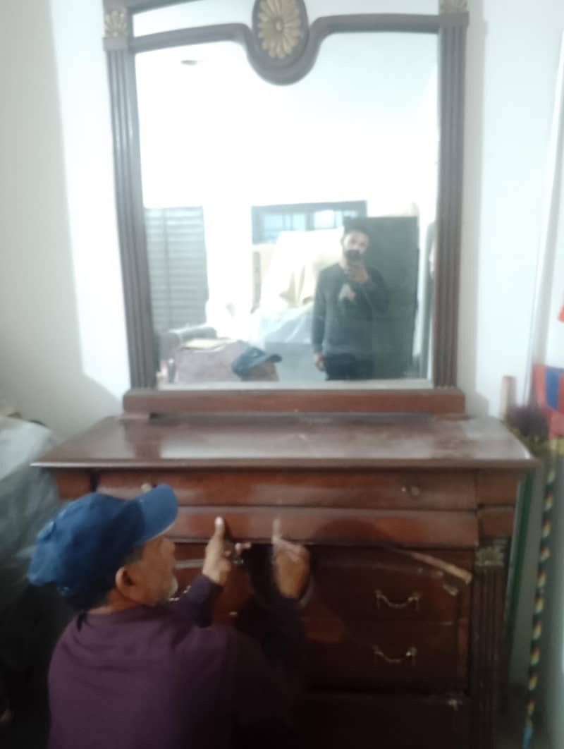 dressing table 3