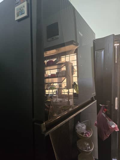 haier refrigerator large used 2 months only