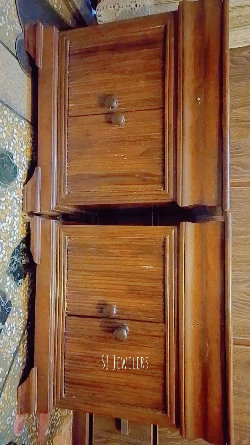 side table 4