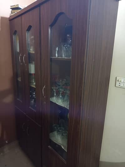 Wooden Crockery Cabinet / 3-Door Showcase Divider in Mint Condition