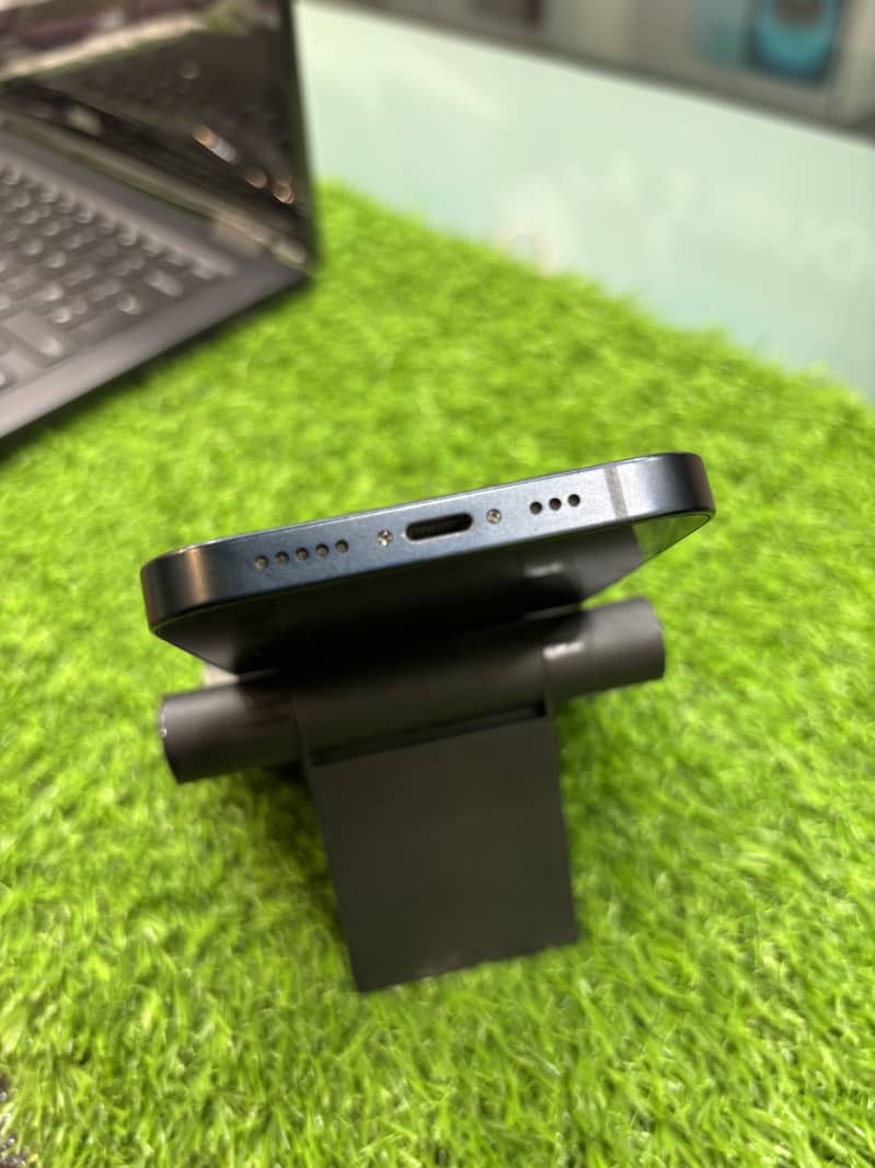 Apple iPhone 14 2