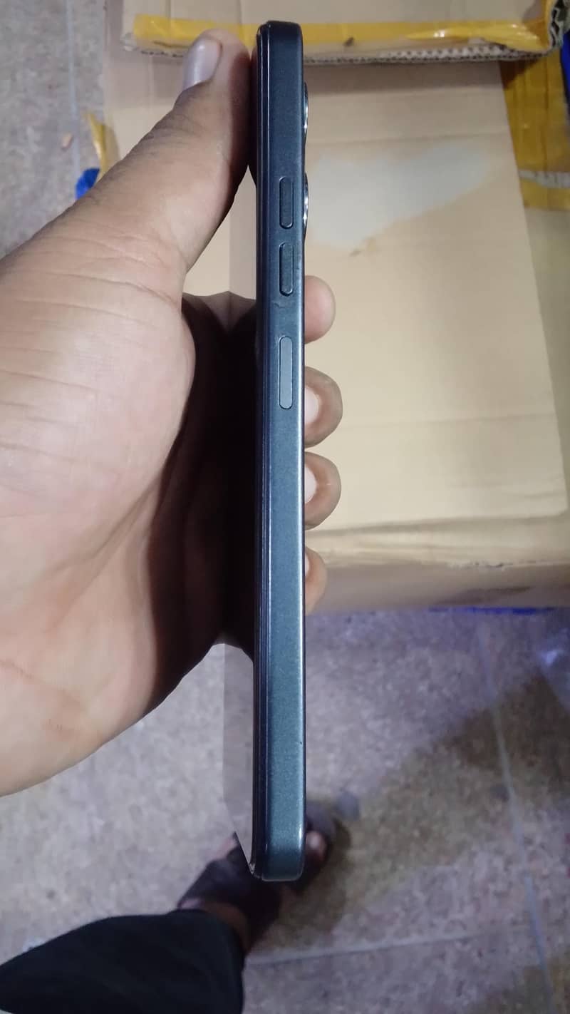 Tecno Spark Go 2 1