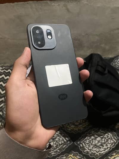 itel A100 2/64 gb