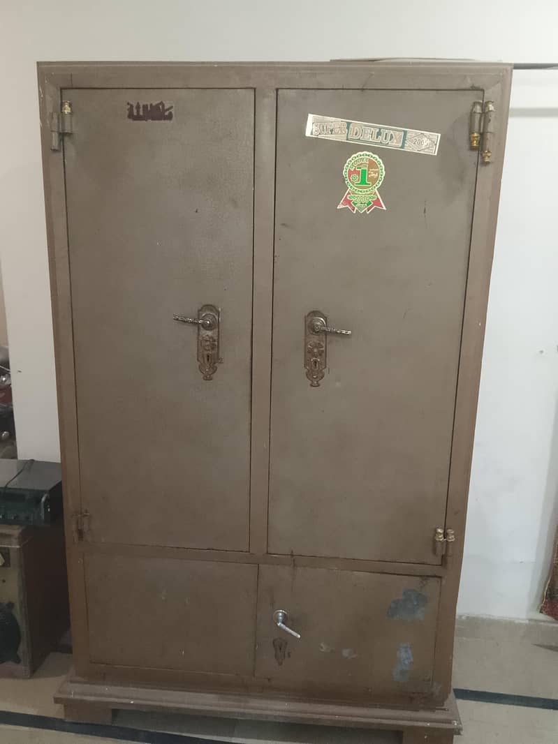safe used condition norml 3