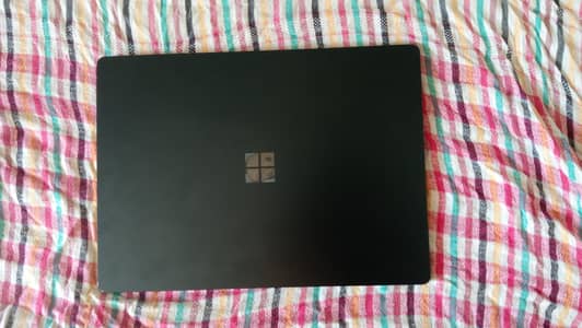 Microsoft surface laptop 5 10th gen i5 8 GB ram 256 GB