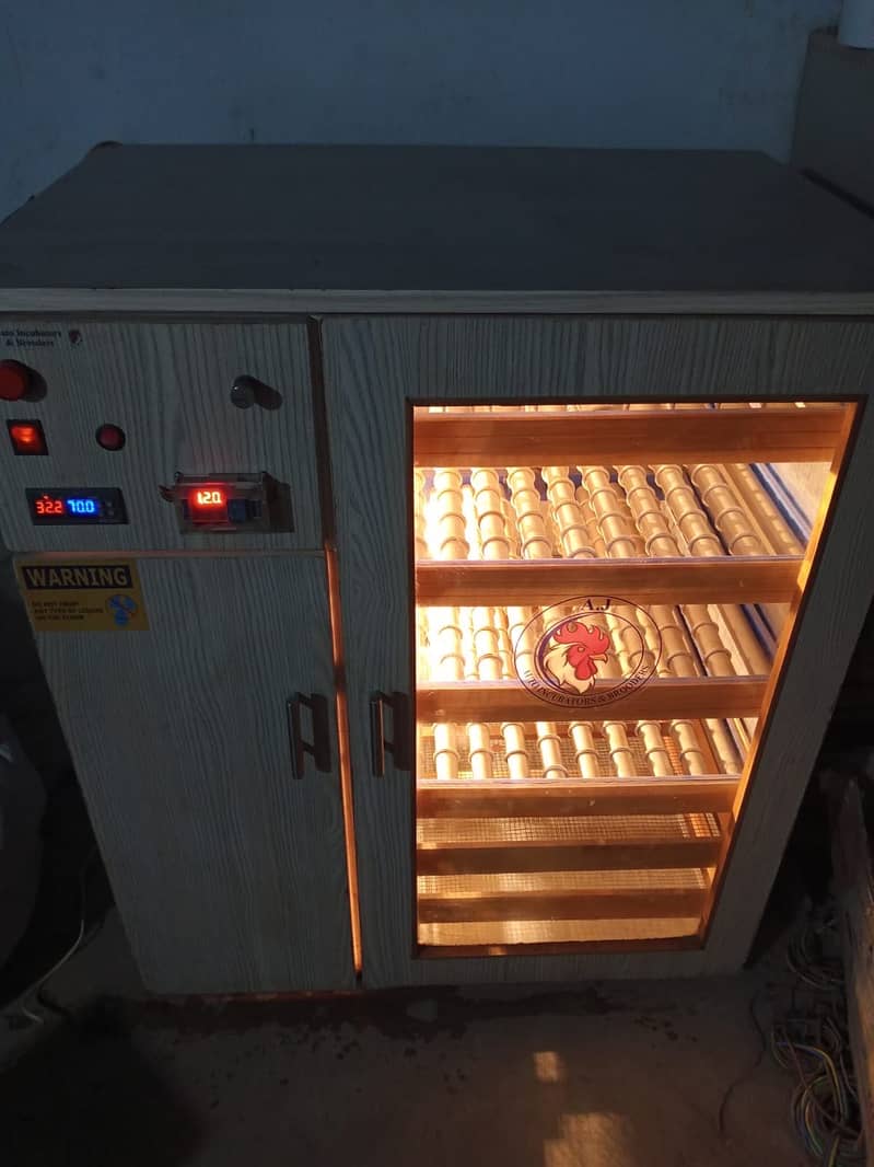 Fully auto incubator 0