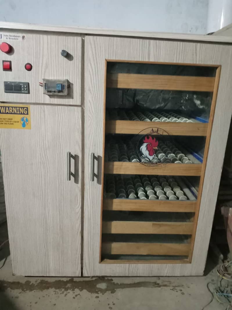 Fully auto incubator 3