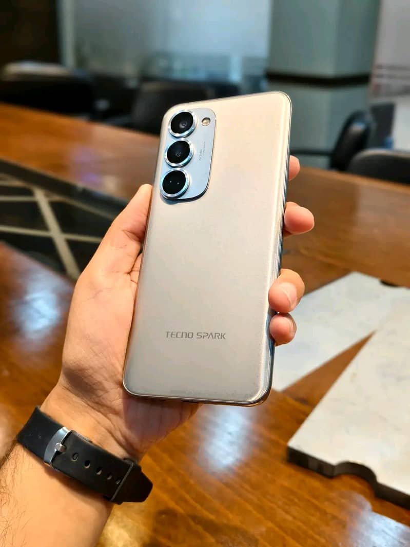 Tecno Spark 40 Pro Plus 1