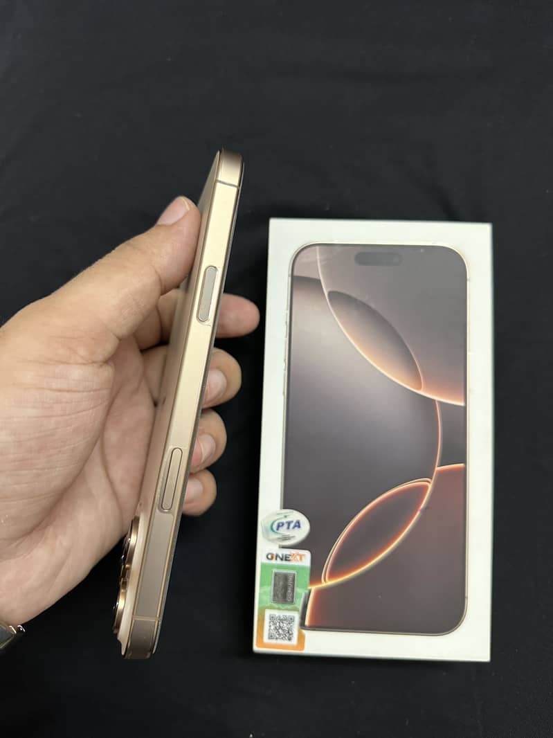 Apple iPhone 16 Pro Max 3