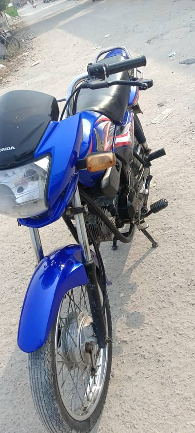 Honda pirdar 100 cc model 20location Lahore