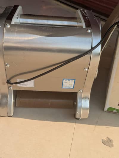Manual Noodle Cutting machine for restaurant use. .