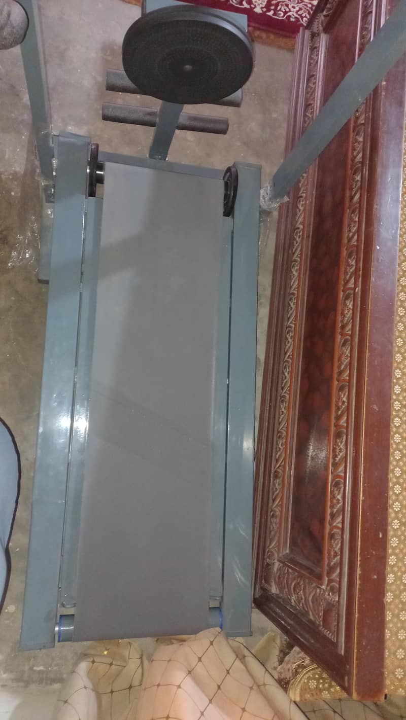 Treadmills / Running Machine 1