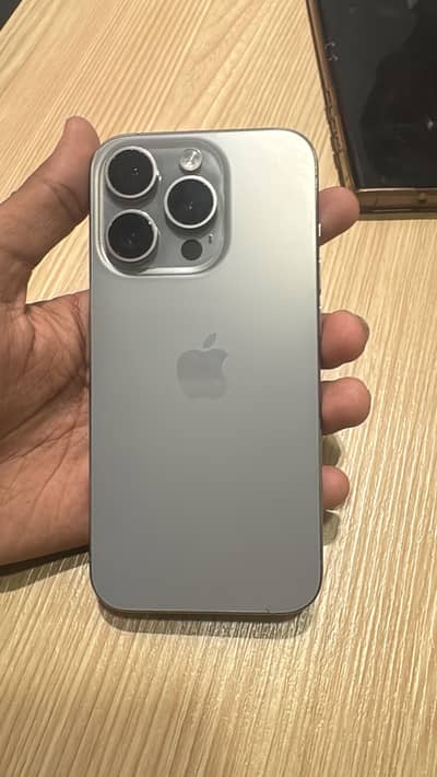 Apple iPhone 15 Pro
