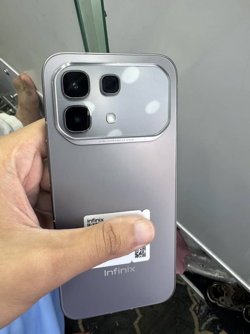 Infinix Note 60 Pro titanium grey 0