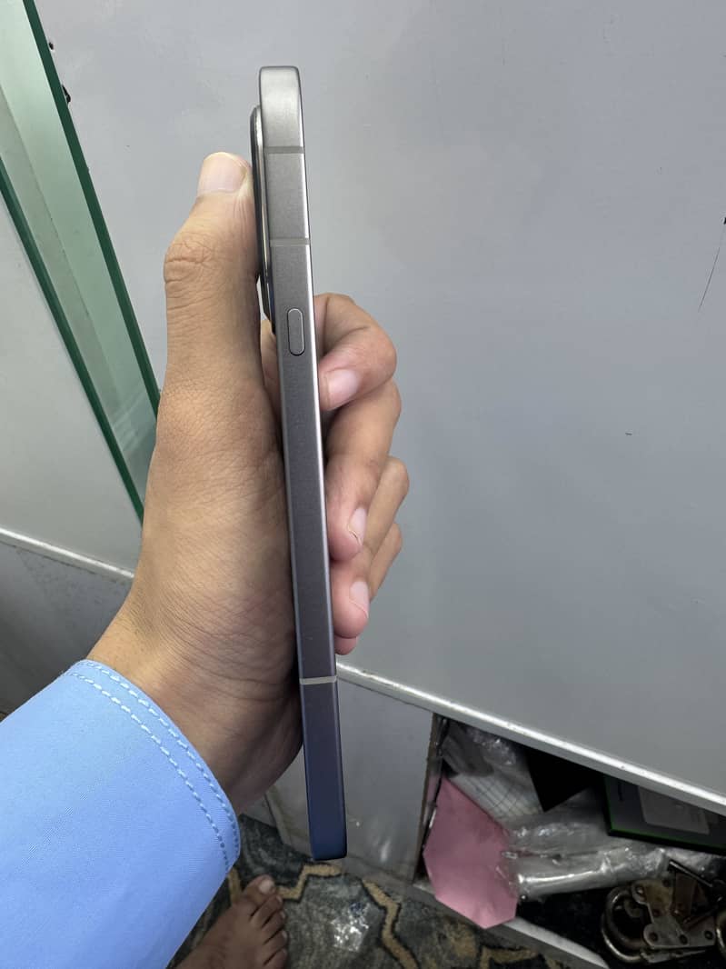 Infinix Note 60 Pro titanium grey 2