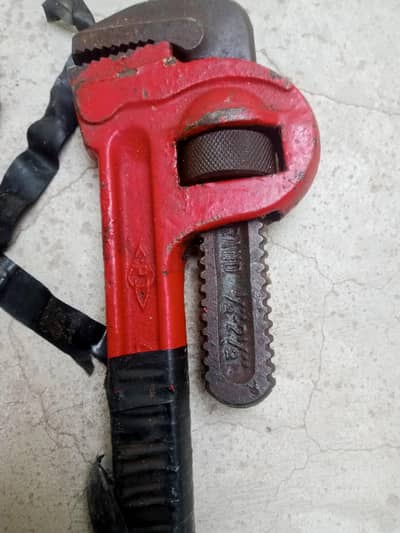 Heavy Duty Pipe Wrench