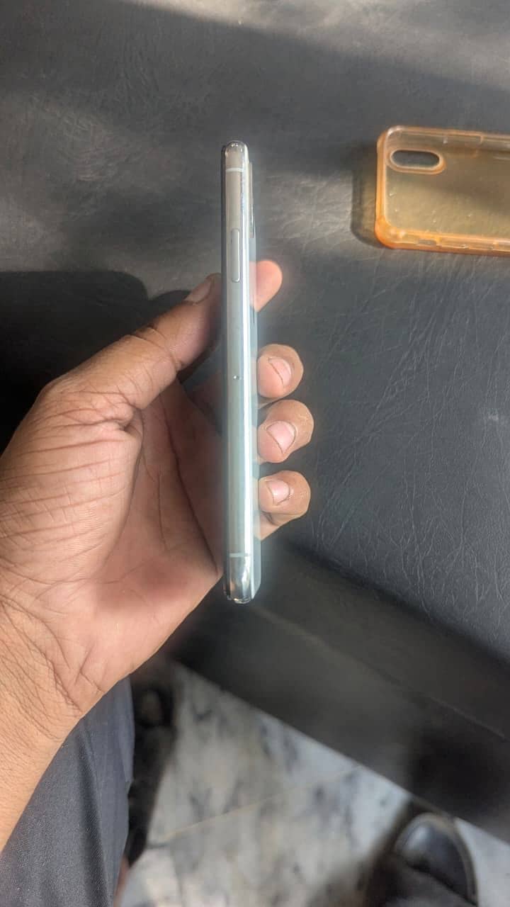 I phone 4