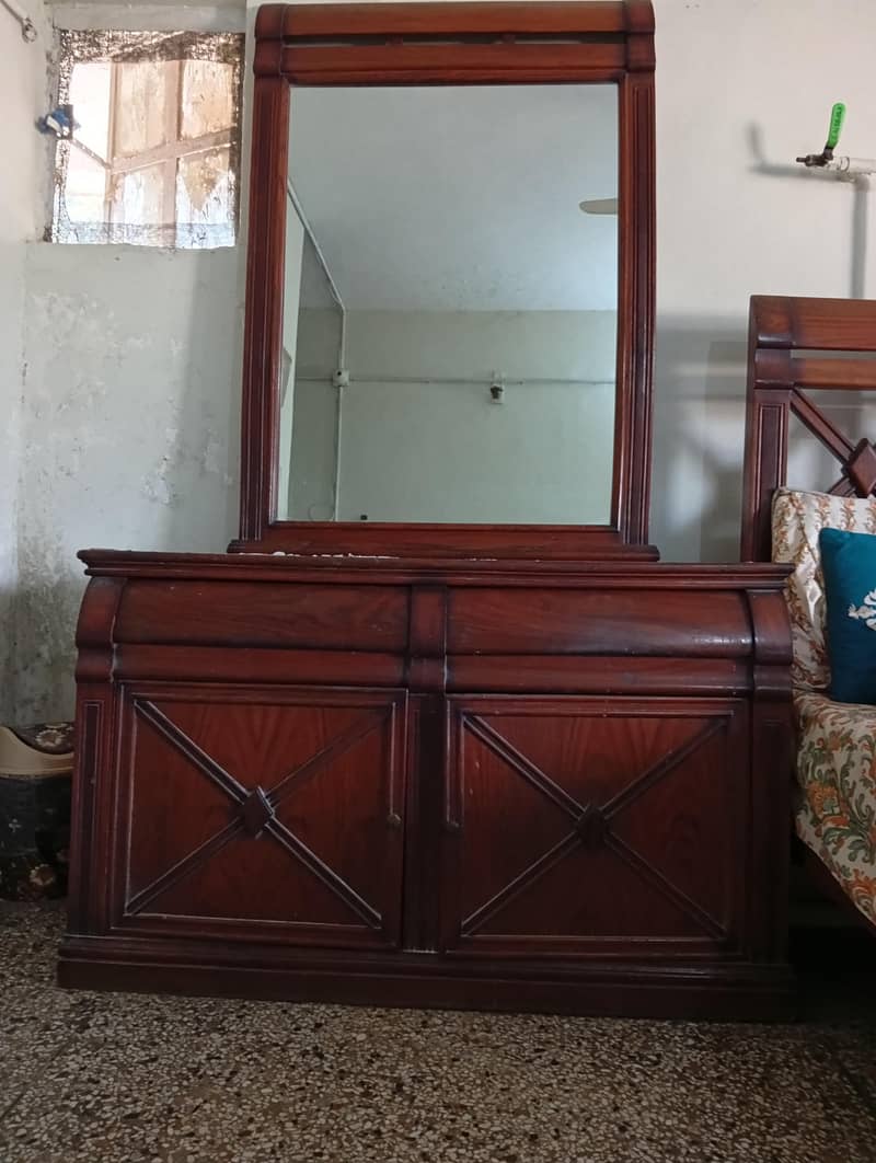 dressing table 1