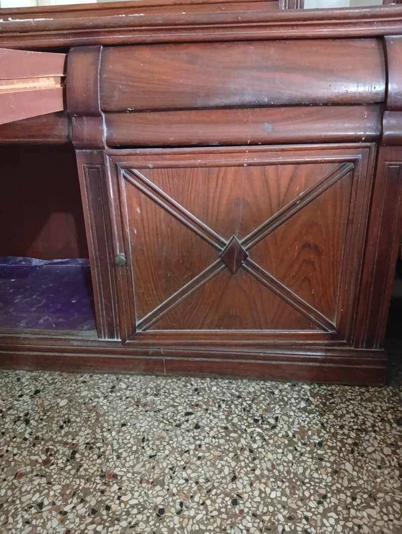 dressing table 4