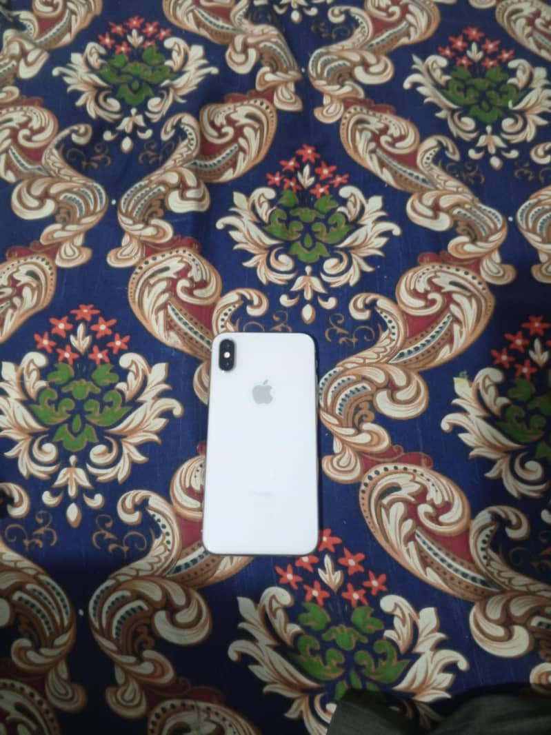 Apple iPhone X 2